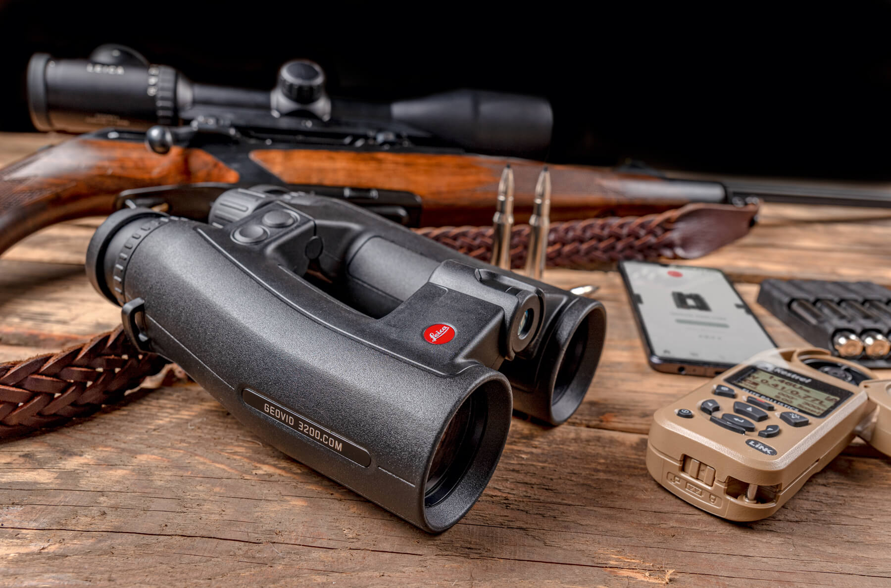 Leica Hunting Scopes & Binoculars