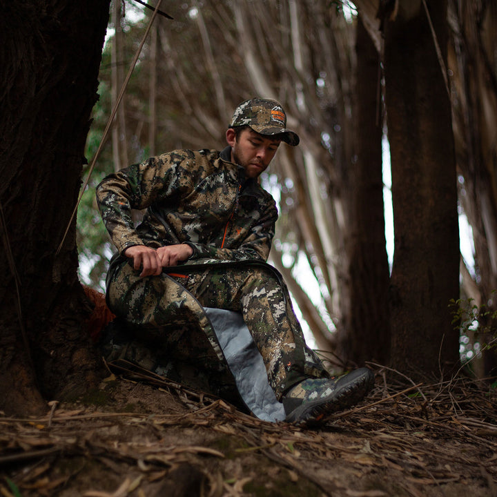 Hunters Element Obsidian Pants - Desolve Veil