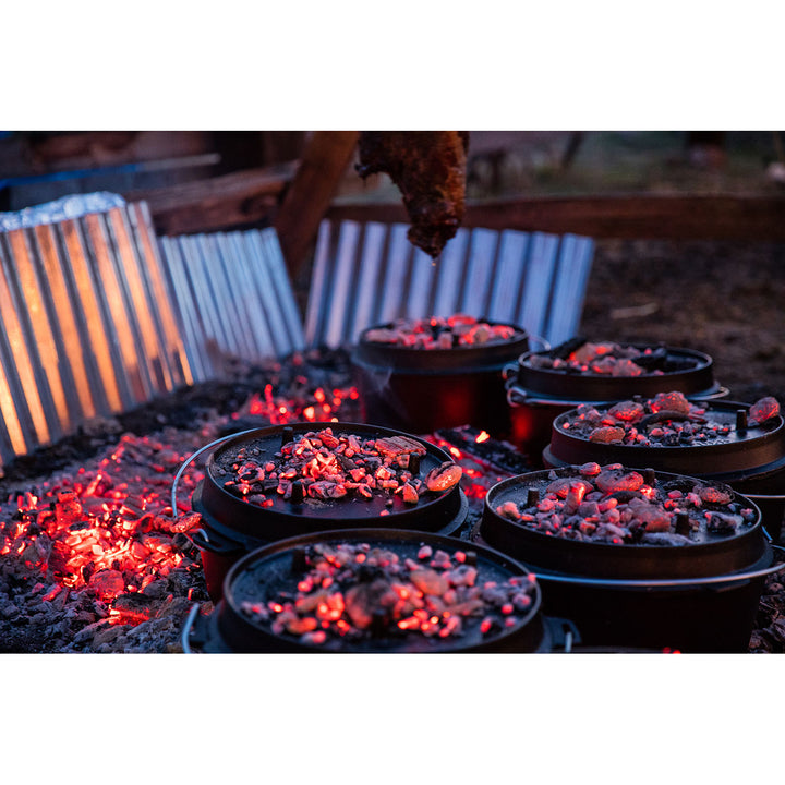 Camp Chef Cast Iron Deluxe Dutch Oven- 6 Quart - 10in 10in