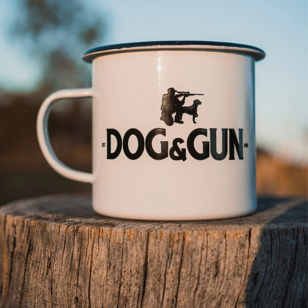 Dog & Gun 700ml Big Dog Enamel Mug - white