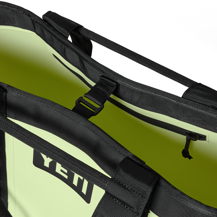 YETI Camino 35 Carryall - Limited Edition - Grasshopper